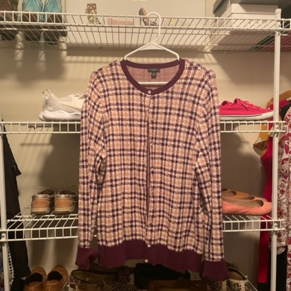 Cardigan sweater